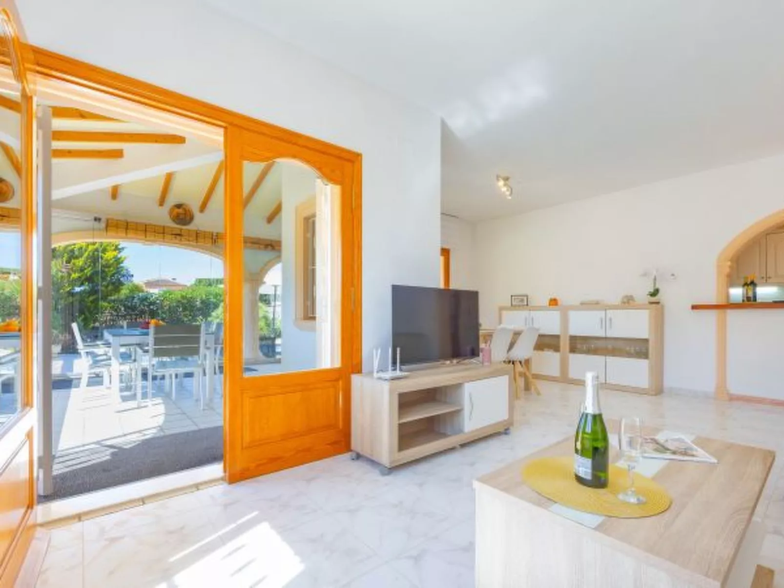 Villa Mona - PlusHolidays - Image-tags.info