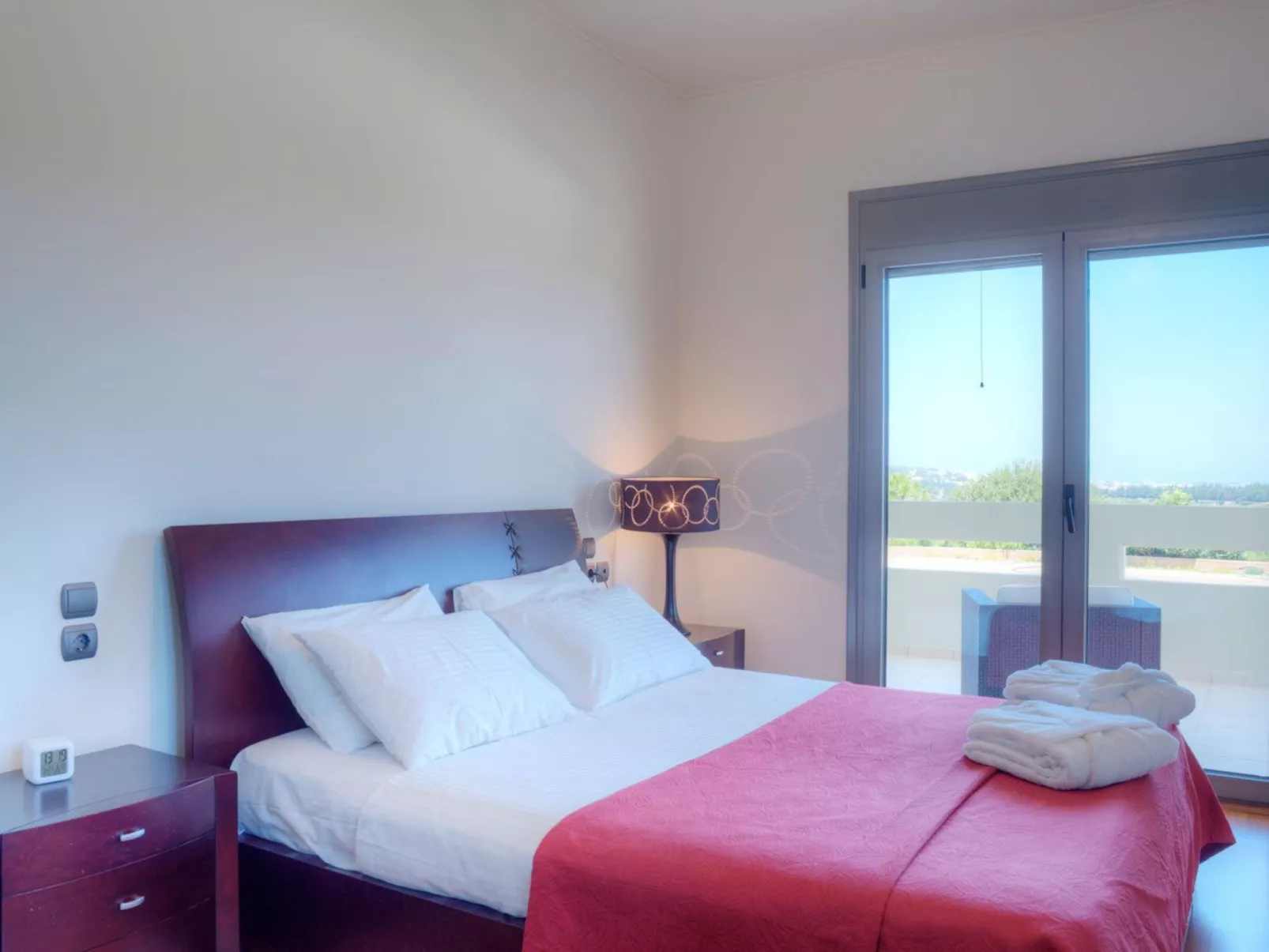 Luxuriöse, geräumige, private Villa mit sechs Schlafzimmern - Binnen