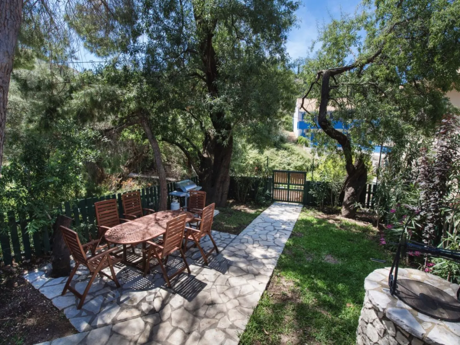 "Casa Piccola" mit Blick auf das Wasser - Image-tags.info