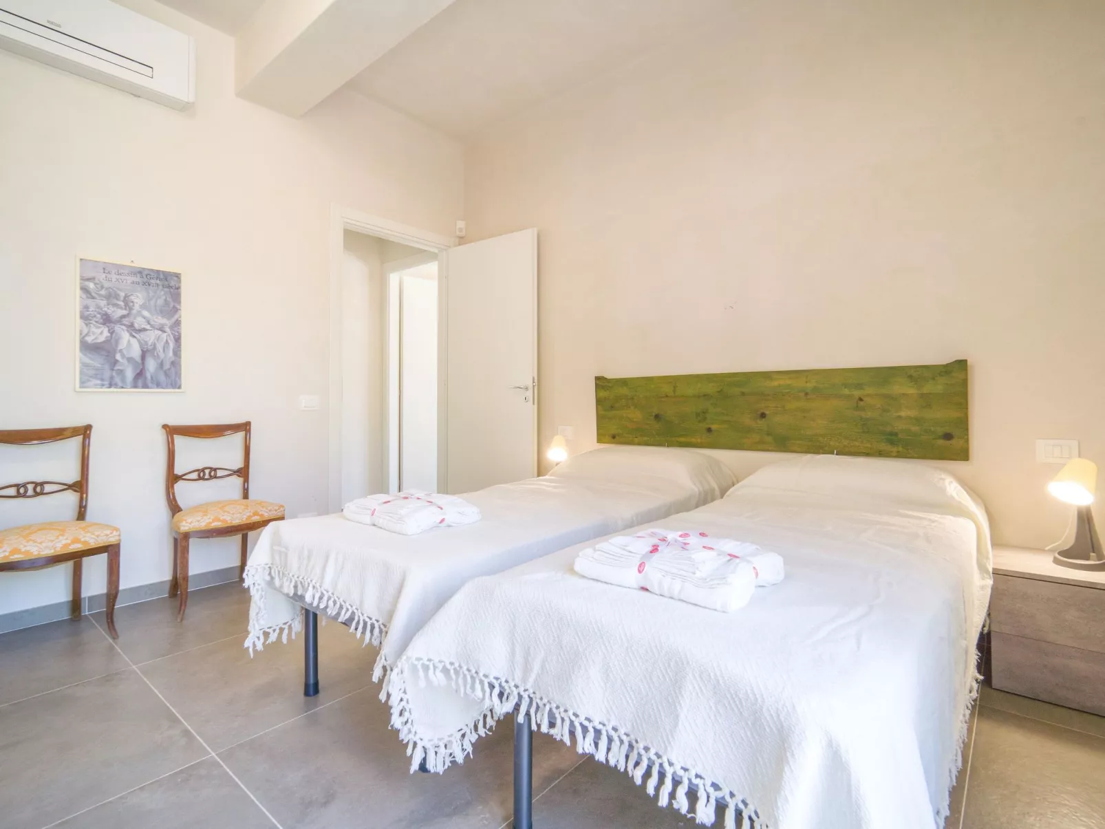 'Mamma Duna' mit Grill - Binnen