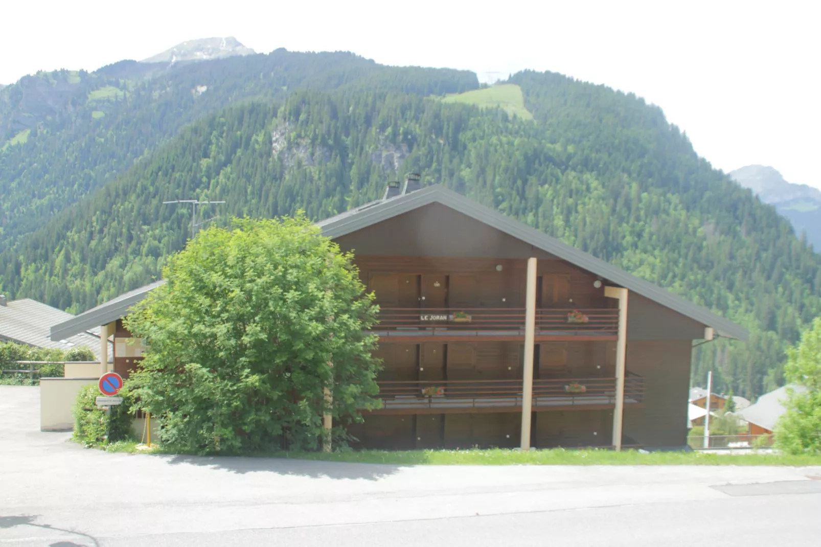 Joran JR6 MOUNTAIN & NATURE 4 Pers. - Buitenlucht