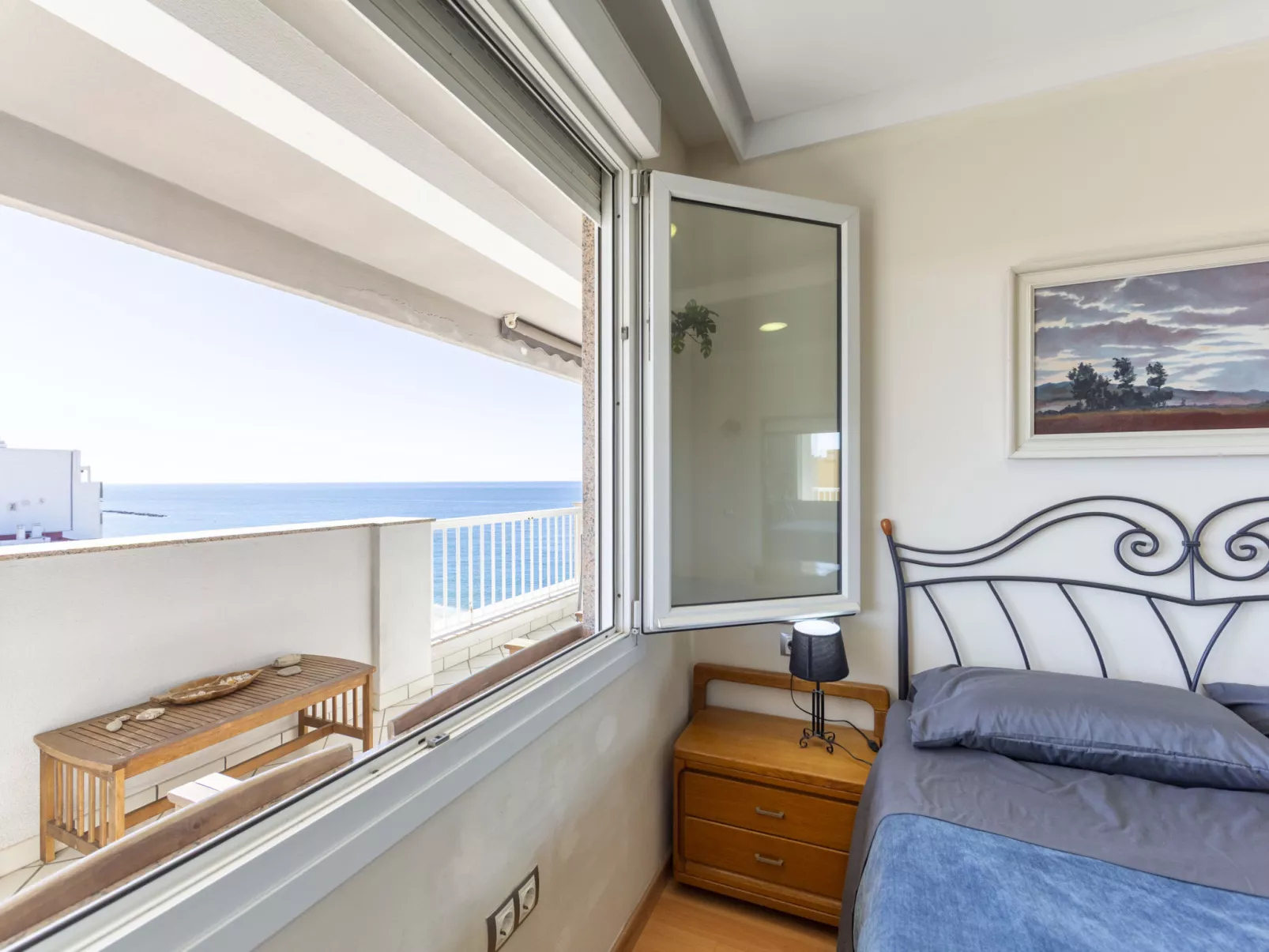 Vista Playa Zapillo - Binnen