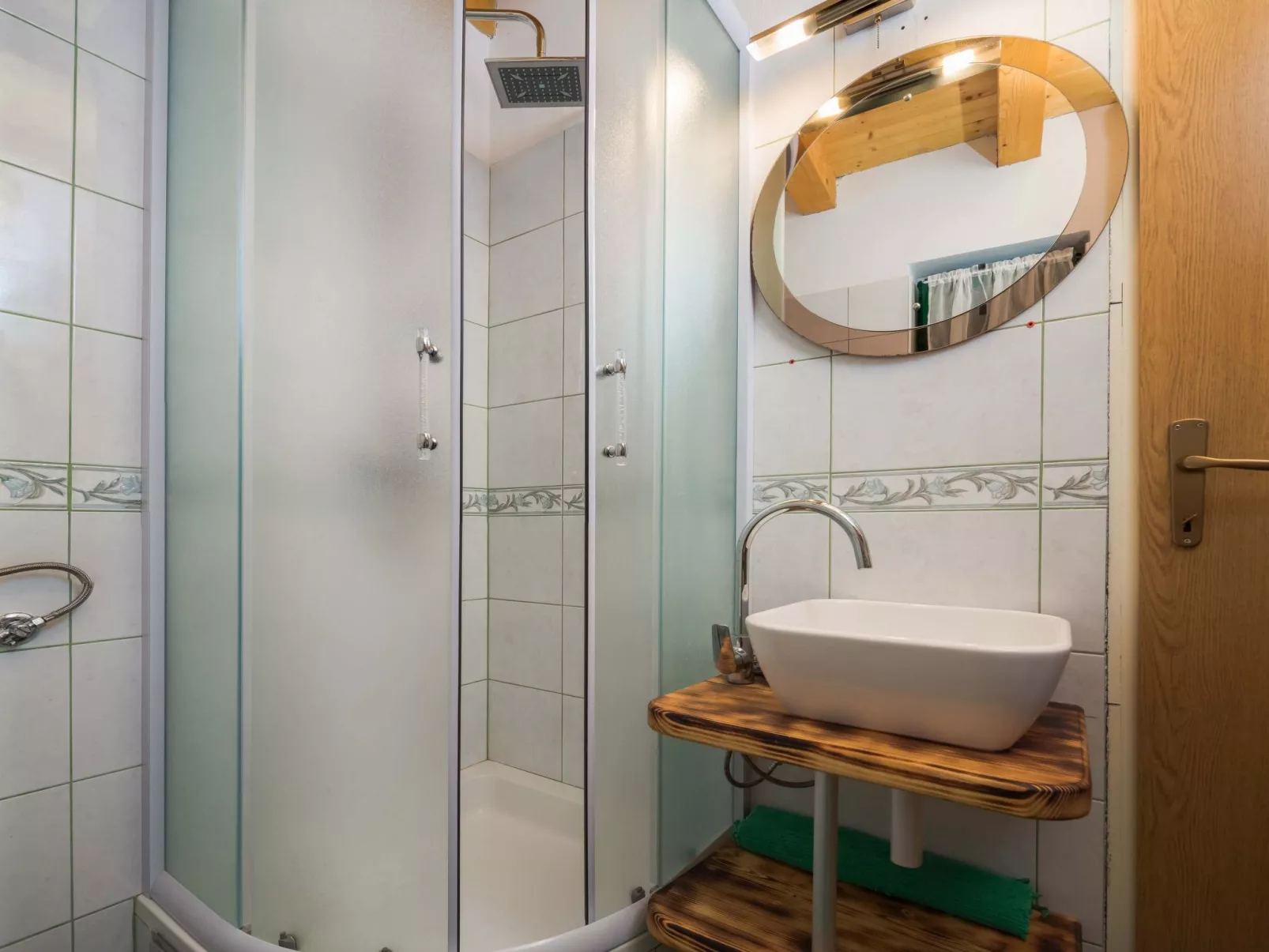 Villa Mystic Woods mit Pool - Binnen