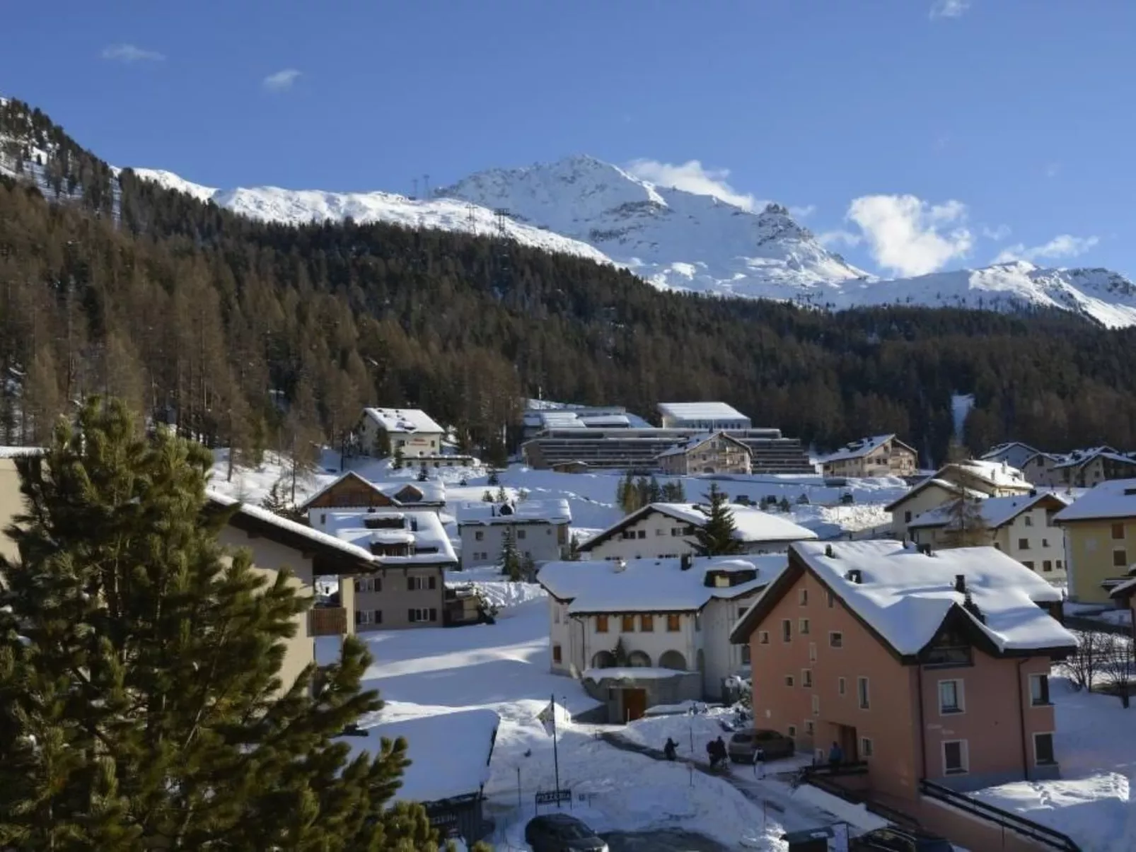 Wohnung "Chesa Guardaval 10" - Buiten