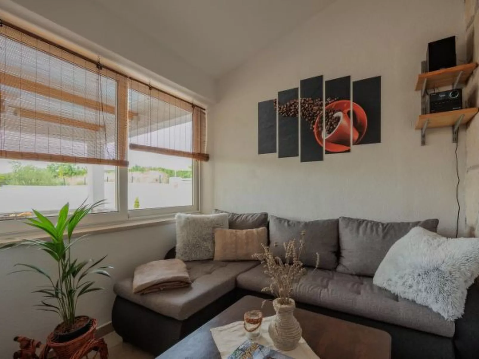 Holiday House Fjaka - Image-tags.info