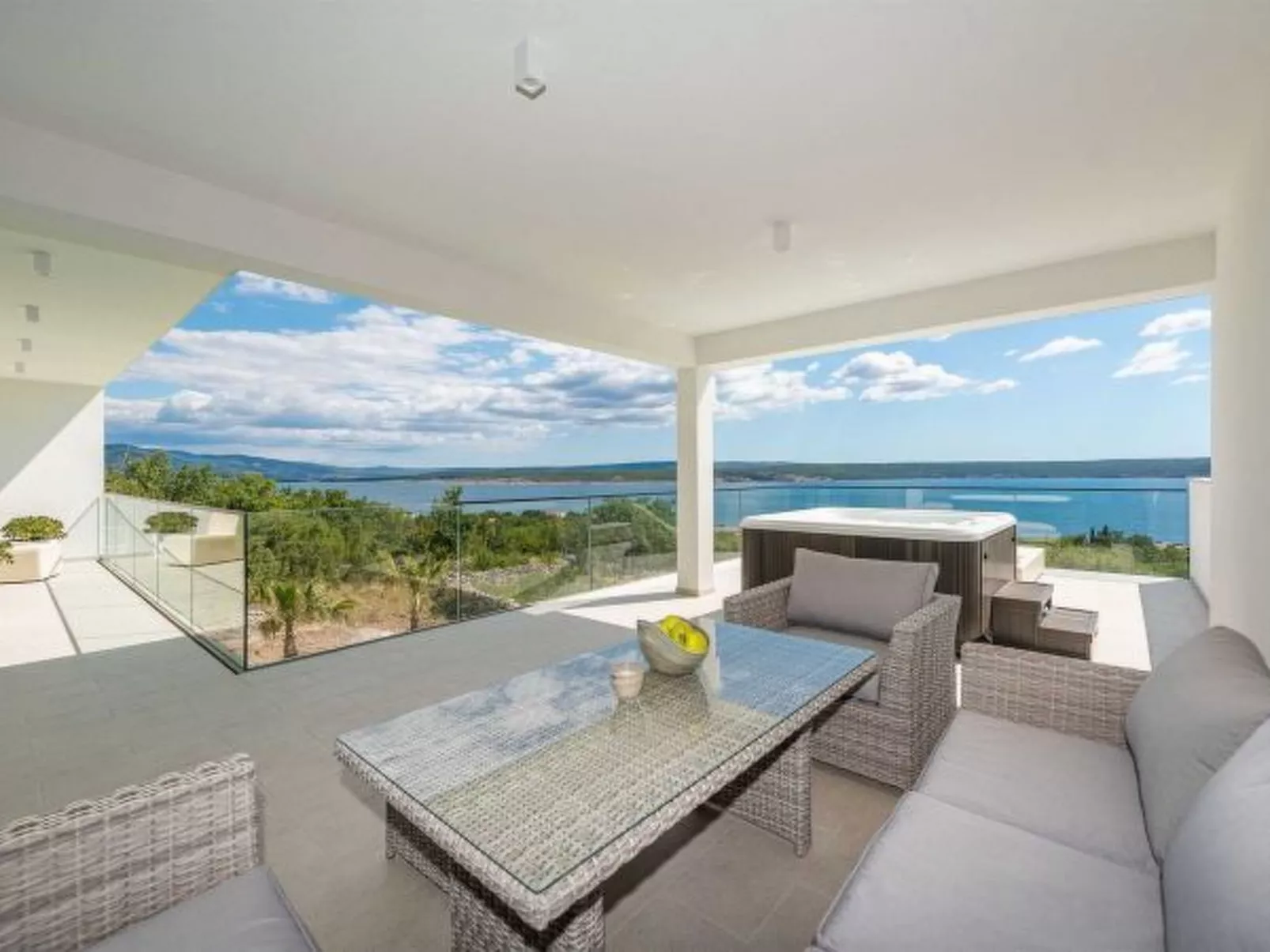 Luxury Villa Michele with infinity pool - Image-tags.info