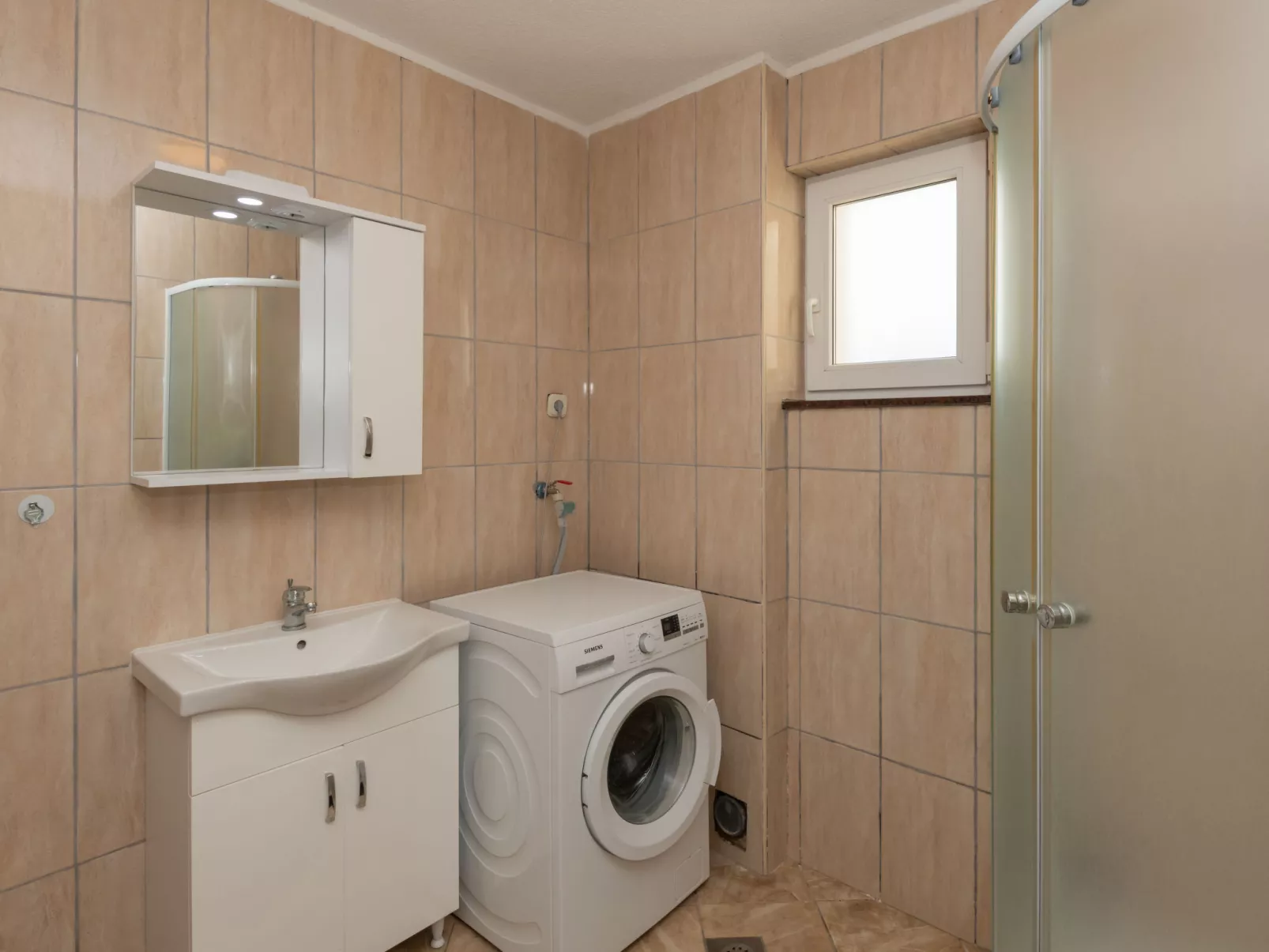 Matanovi dvori - Binnen