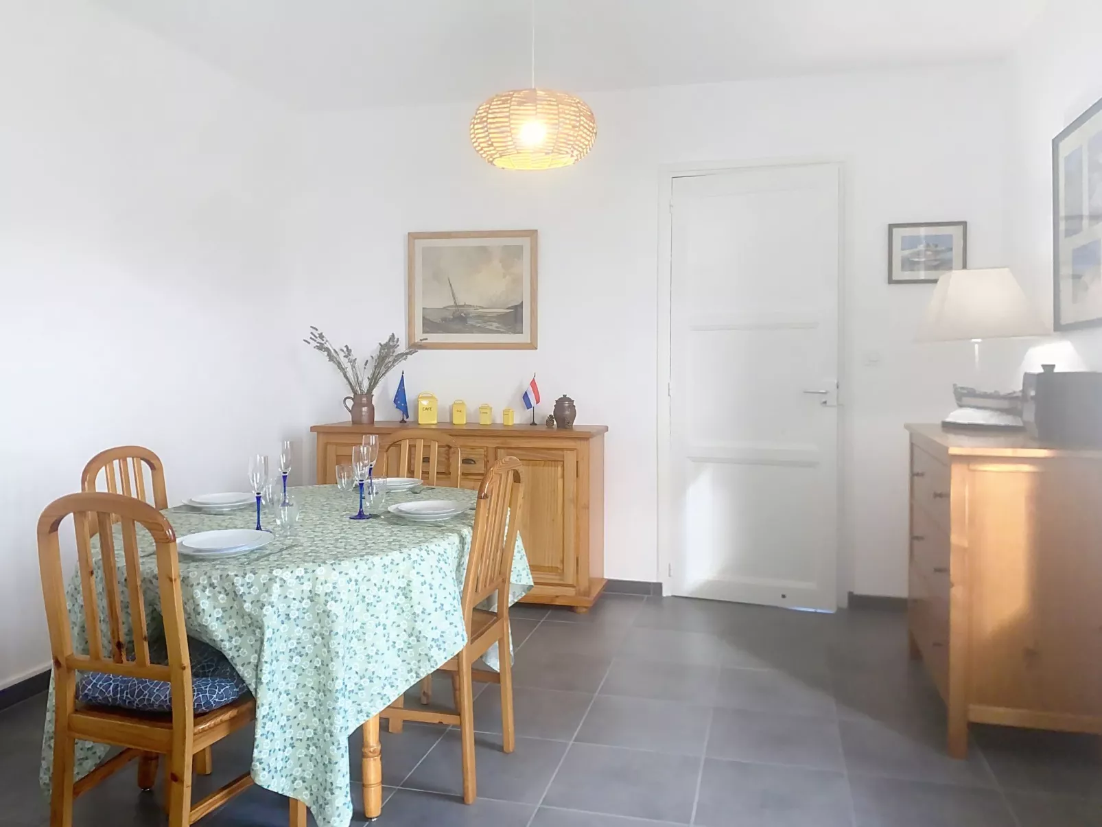 Mahionias's cottage - Binnen