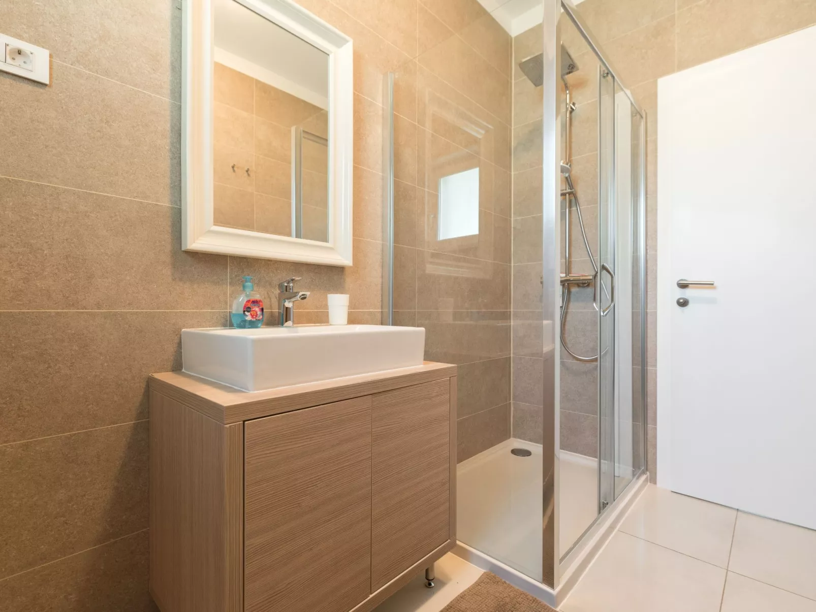 Mit eigenem Pool - Image-tags.info