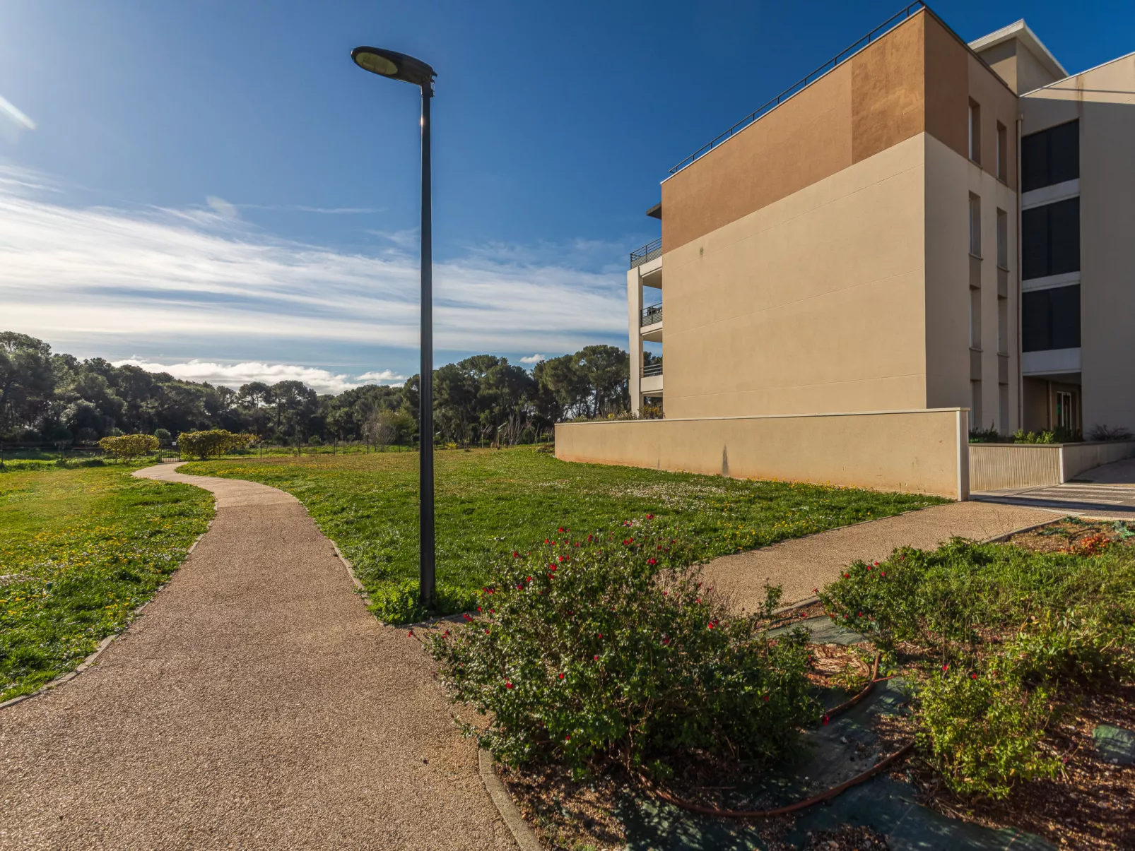 Nouvelles Terres E4 - Buiten