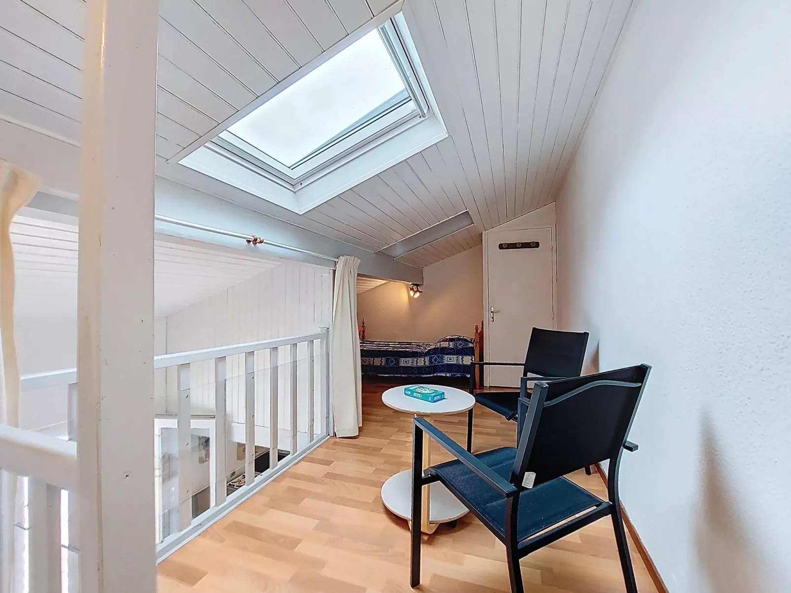 Les Palmyriennes - Binnen