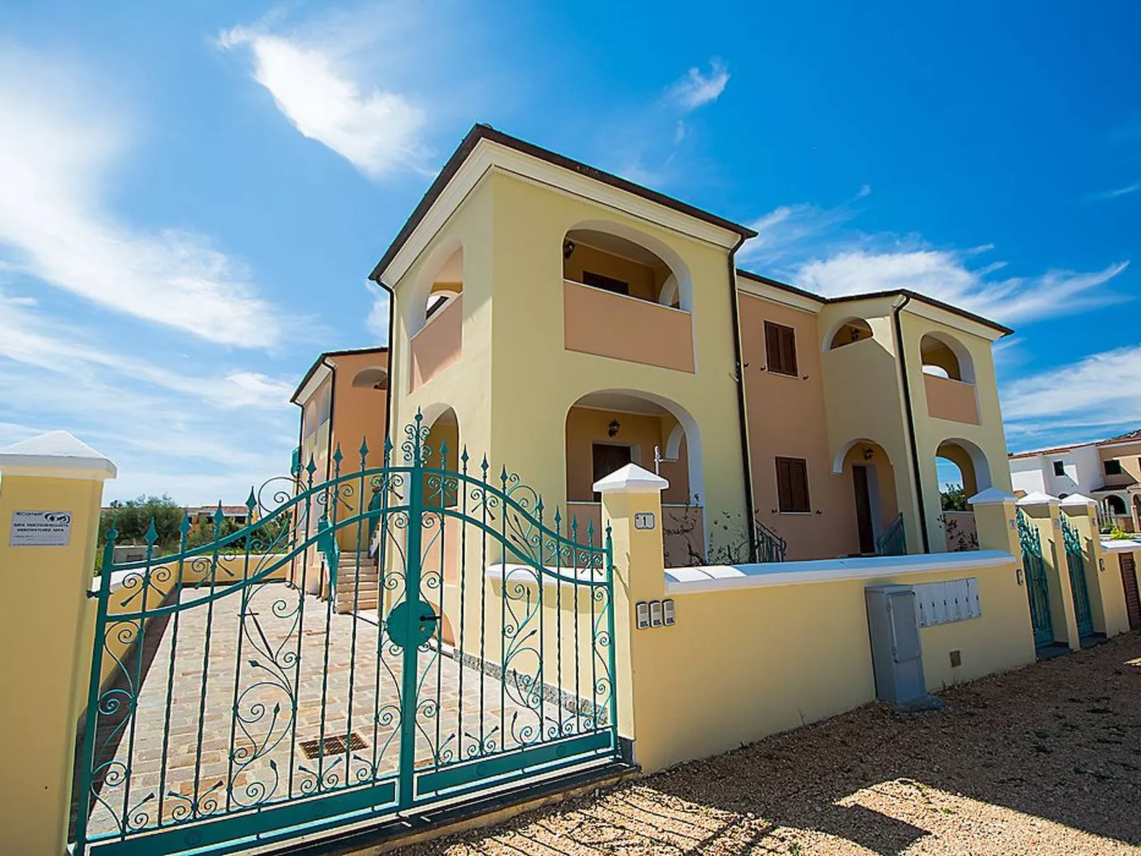 Apt. Orosei 3B, mit gemeinsamem Schwimmbad - Binnen