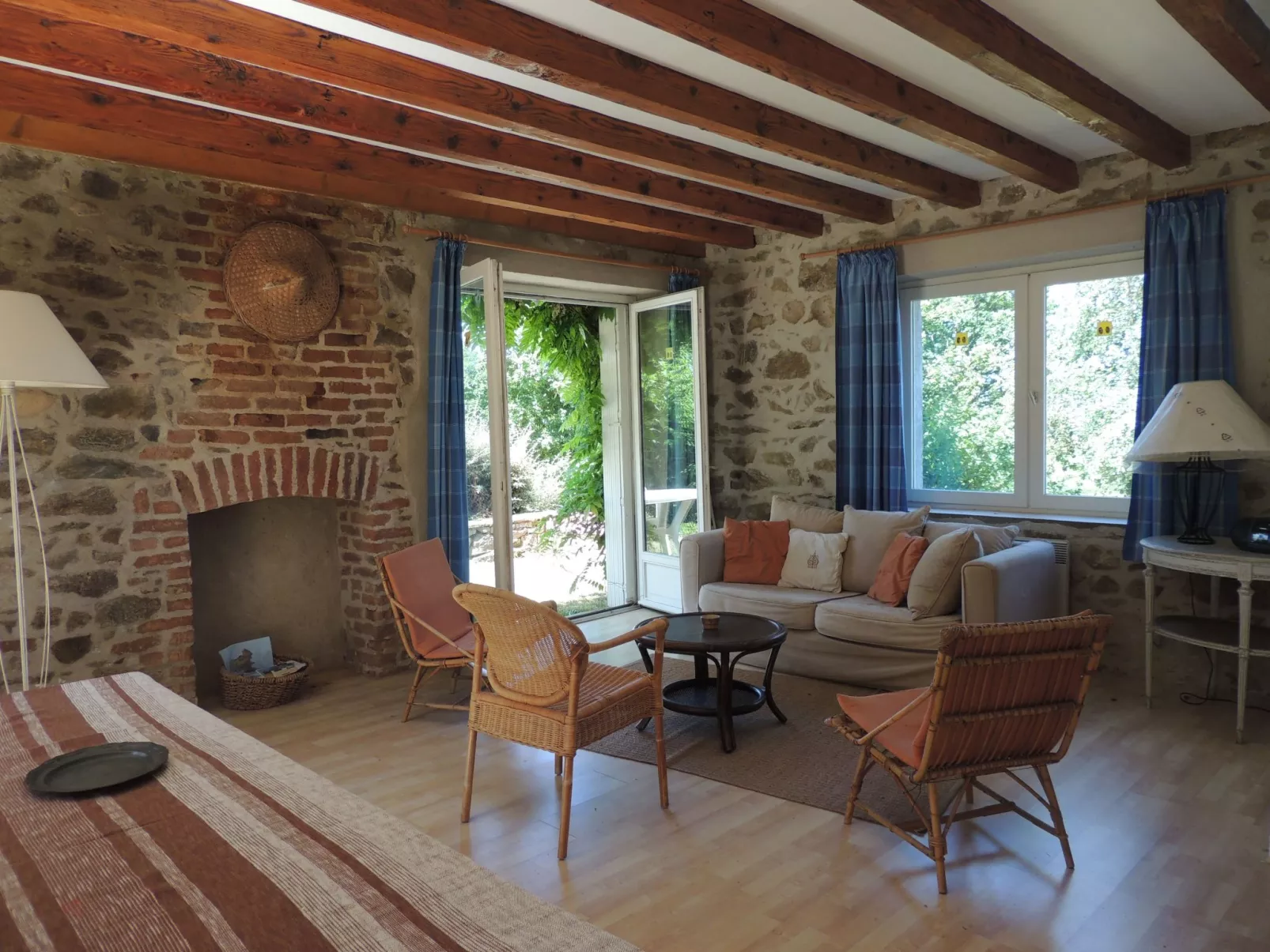 Charmantes Haus in der Auvergne - Image-tags.info