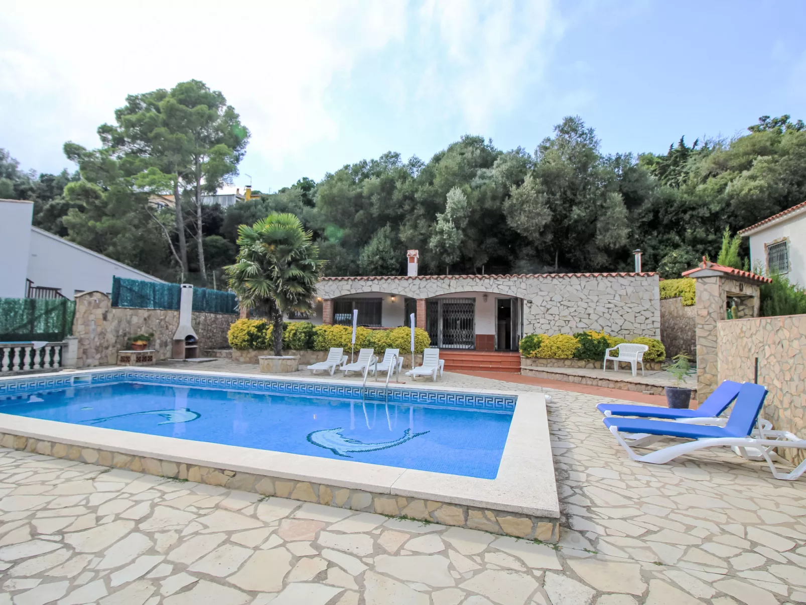 Roca Mas Mato - Buiten