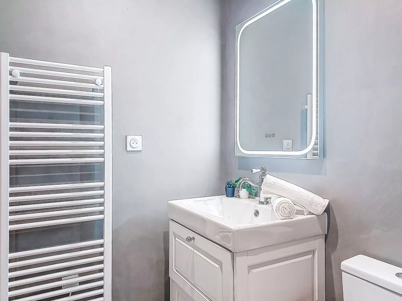 Les Cariatides 6 - Binnen