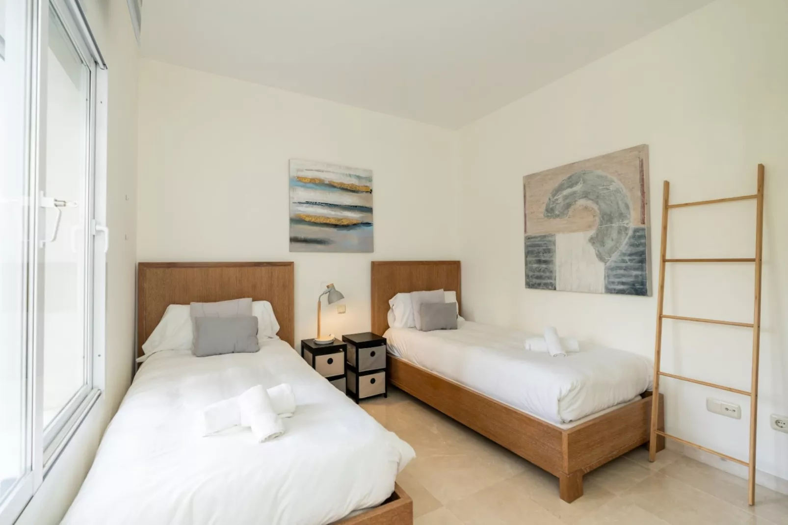 Charming 2-Bed Retreat Alcazaba Lagoon (304) - Slaapkamer