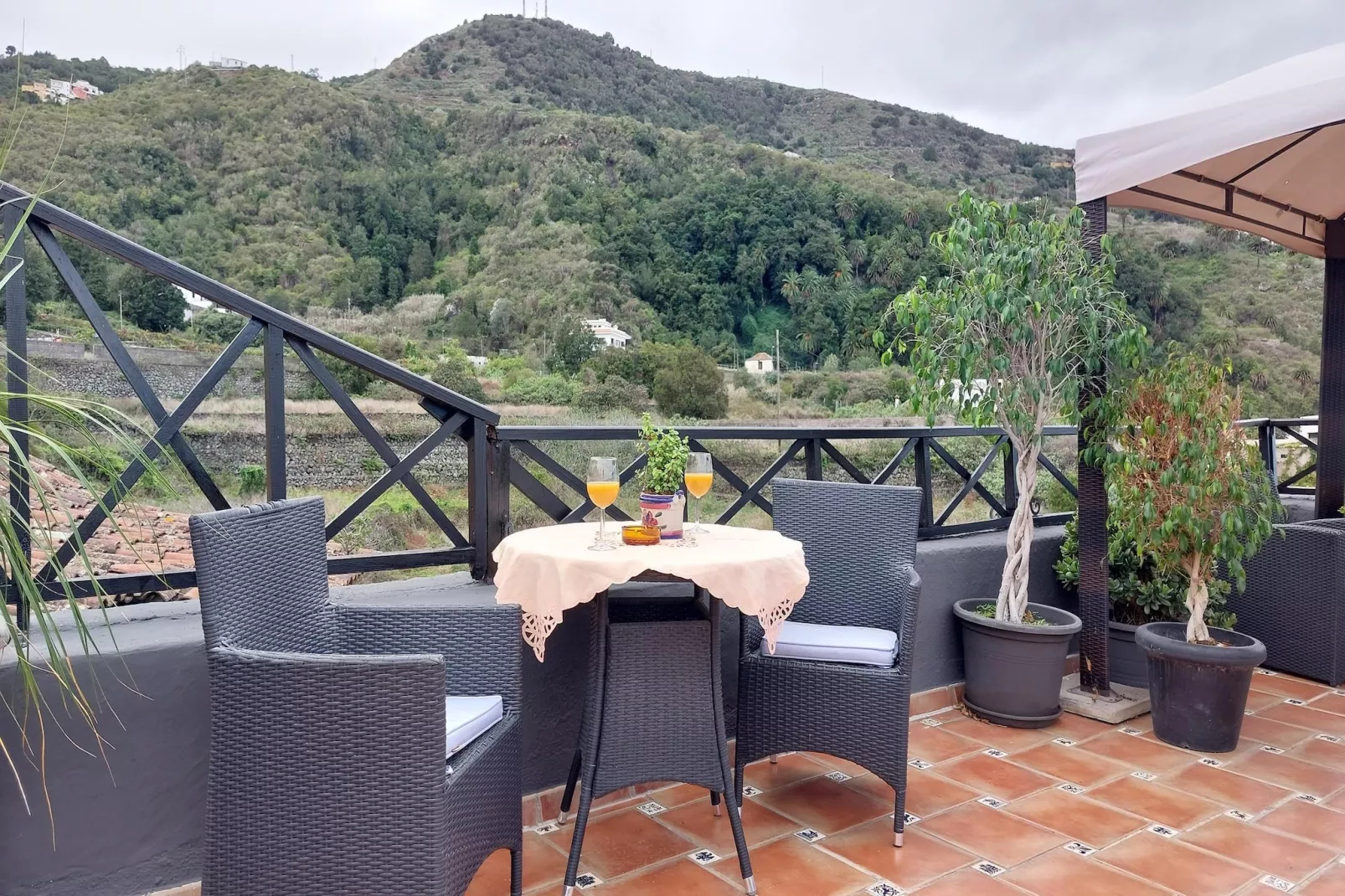 Apartamentos Monasterio de San Antonio 5 - Terrasbalkon