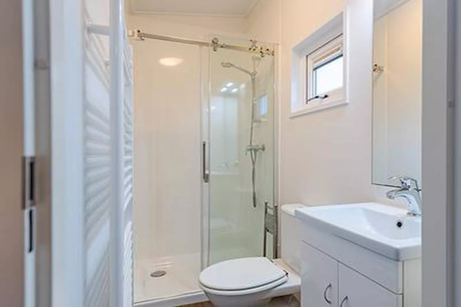 Duinhoeve Chalet Zeeland (huisdier toegestaan) - Badkamer