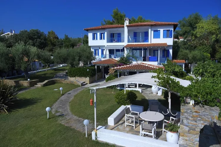 Holiday residence Acrotel Athena Villas, Elia Beach-Maisonette - Buitenkant zomer