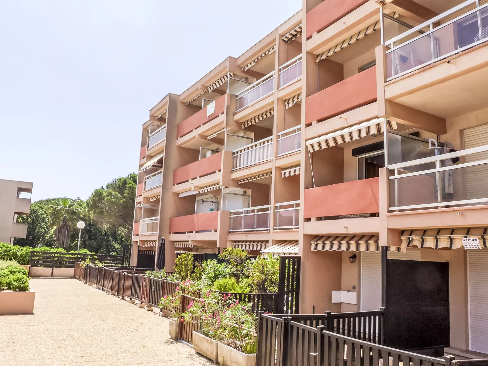 Les Rives de la Favière - Buiten