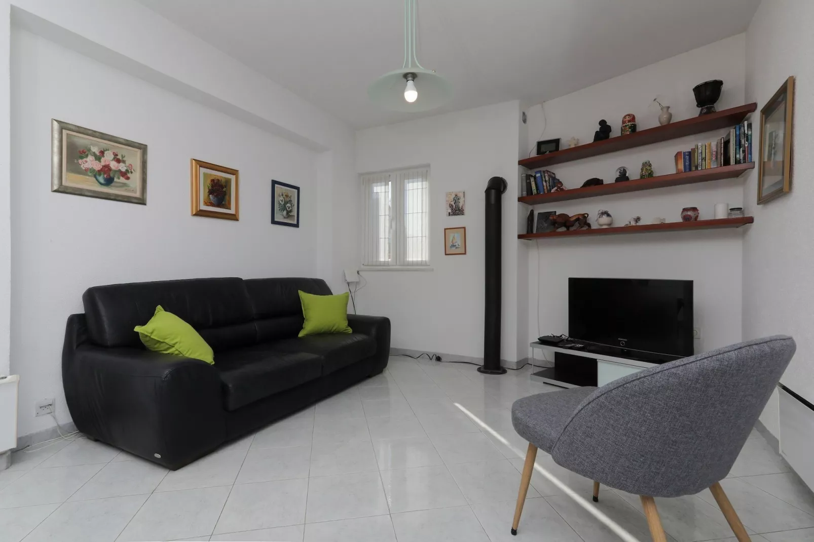 Apartment Perina - Comfort Two Bedroom Apartment with Terrace and Sea View - Woonkamer