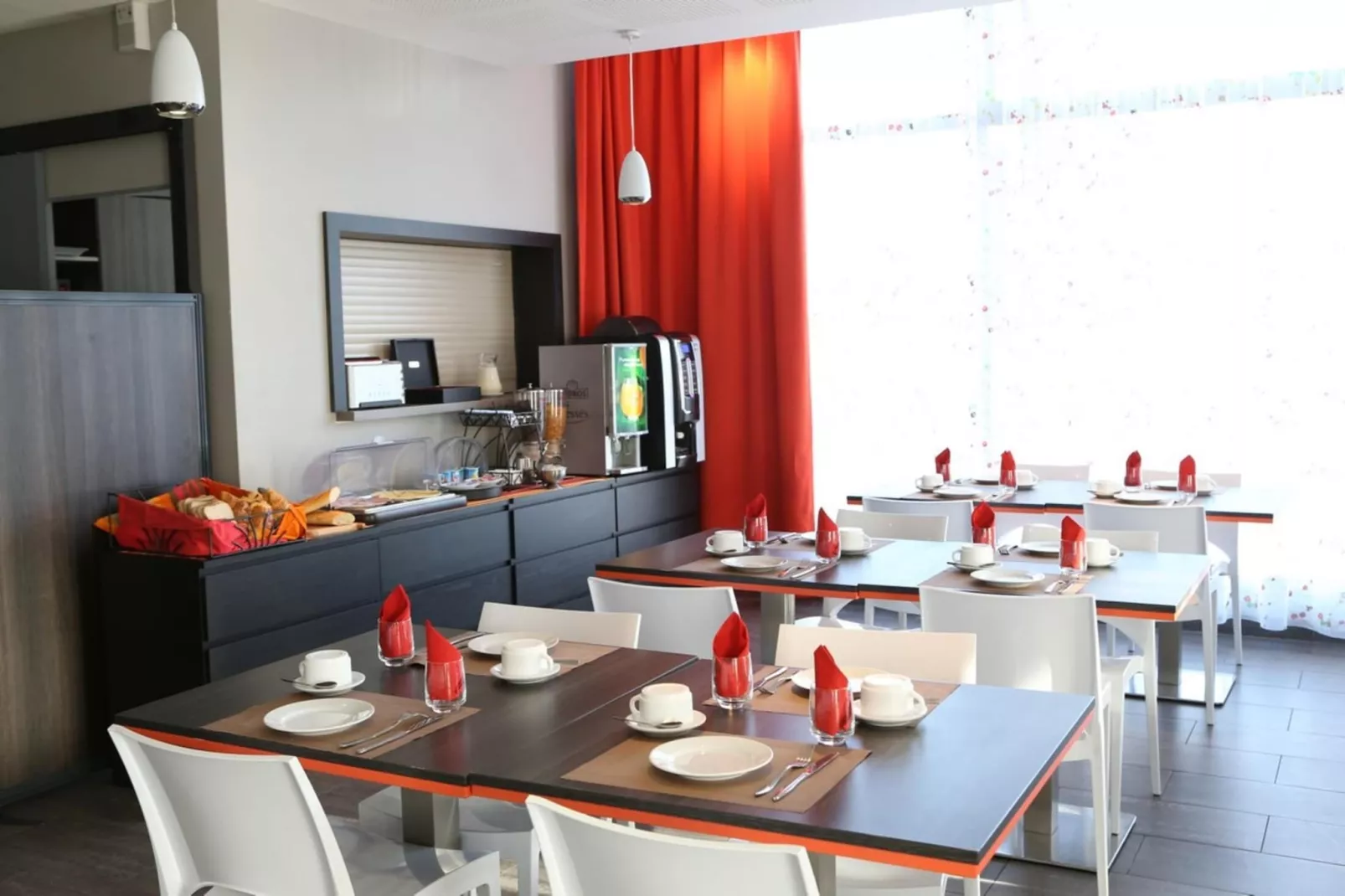 Adonis Paris Double Studio - Parkfaciliteiten