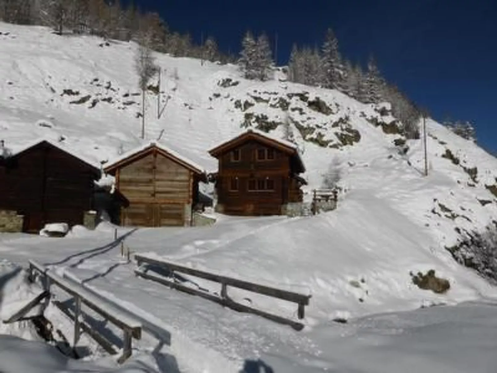 Chalet Le Murmure du Torrent - Buiten