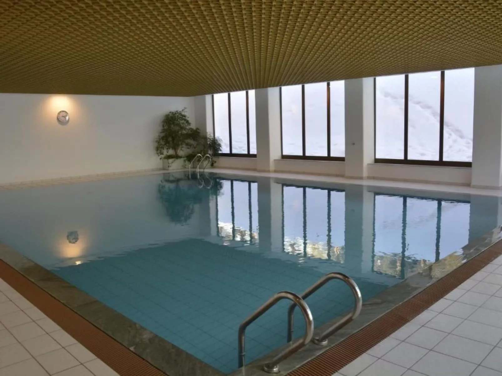 Wohnung "Chesa Guardaval 10" - Image-tags.info