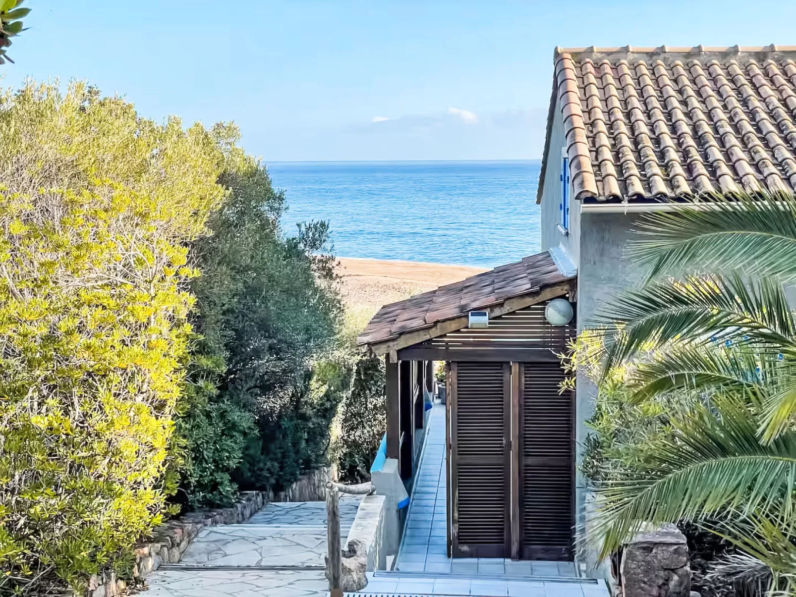 Haut Casa Blue - Buiten