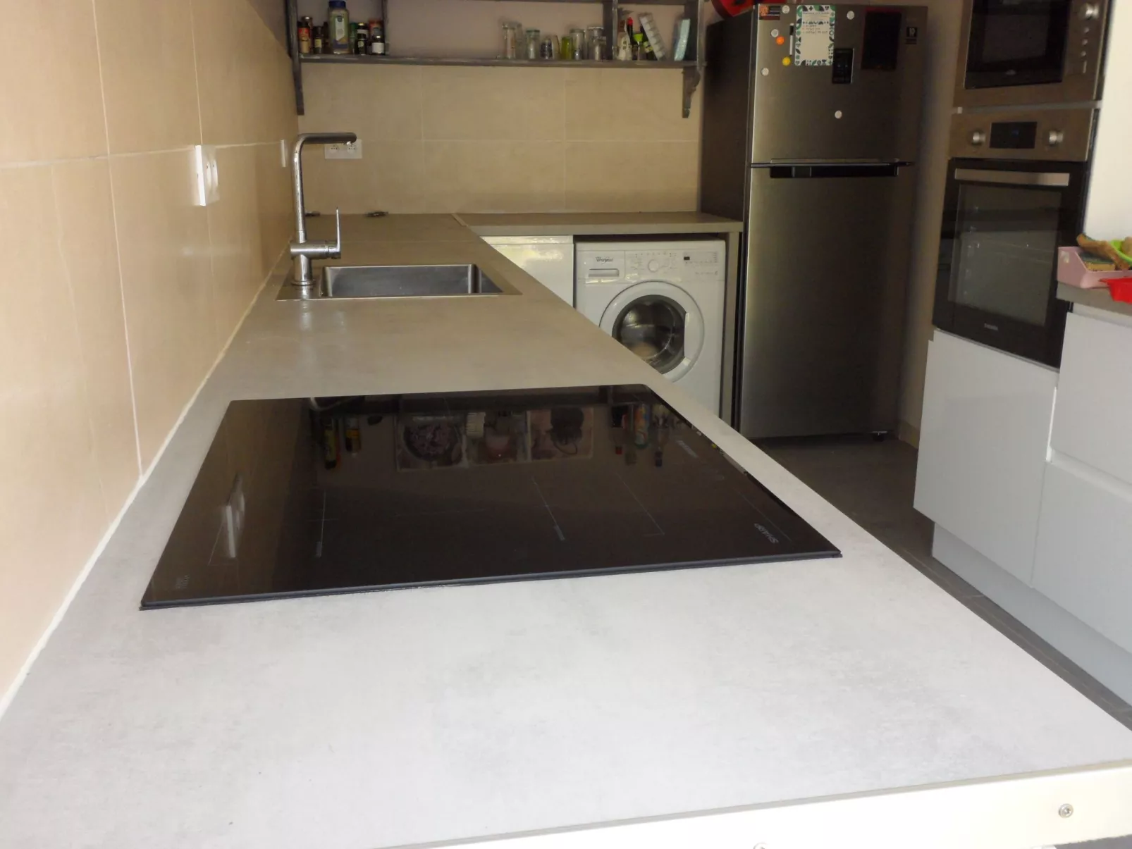 "Aelise" mit eigenem Pool - Binnen