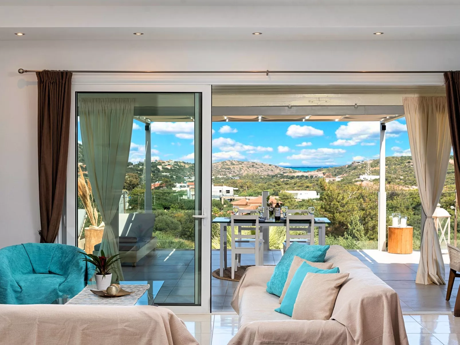 Olivengrüne Villa mit privatem beheiztem Pool - Image-tags.info