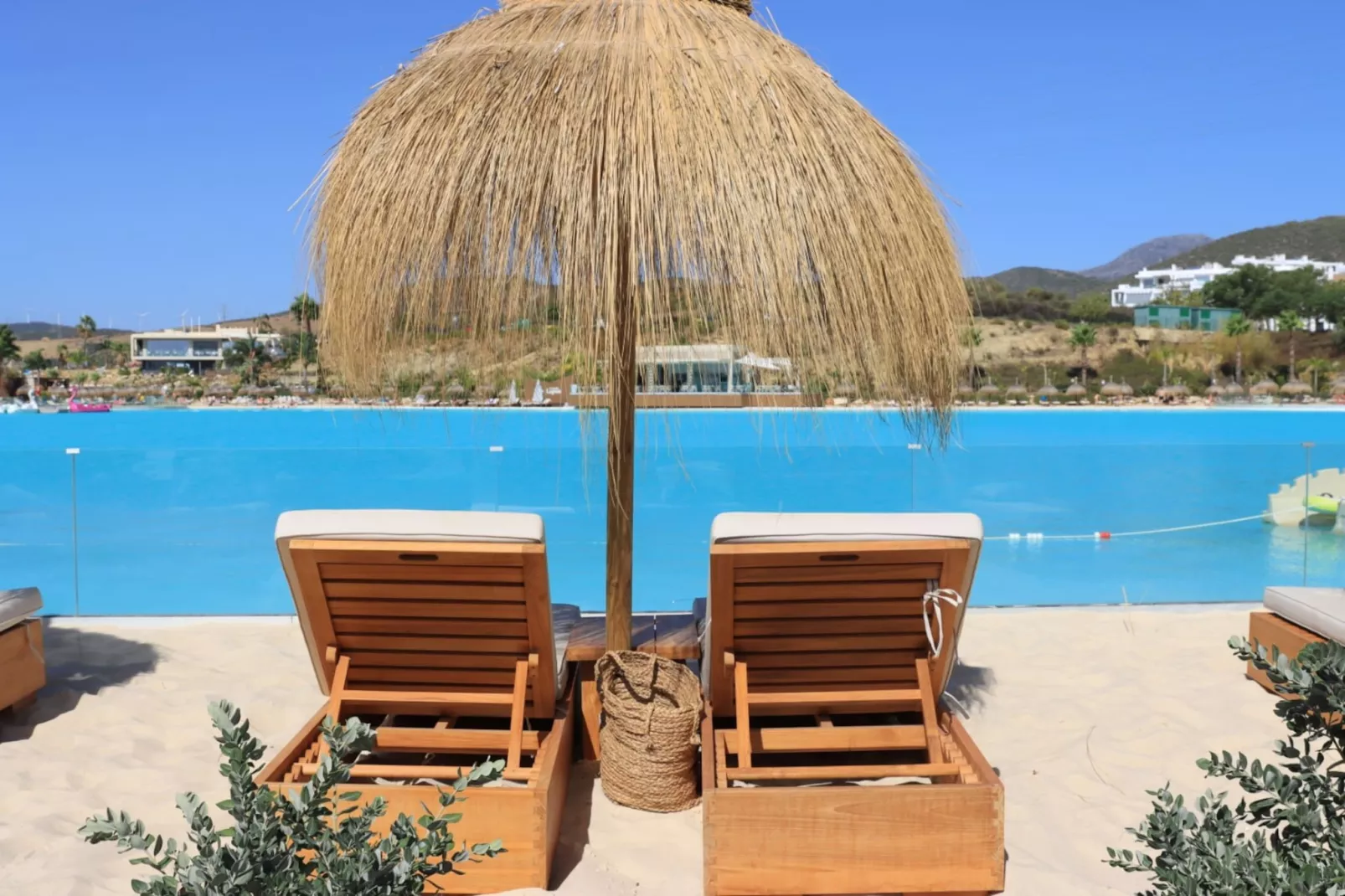 Stylish 2-Bed Apartment - ALCAZABA LAGOON (2115) - Uitzicht zomer
