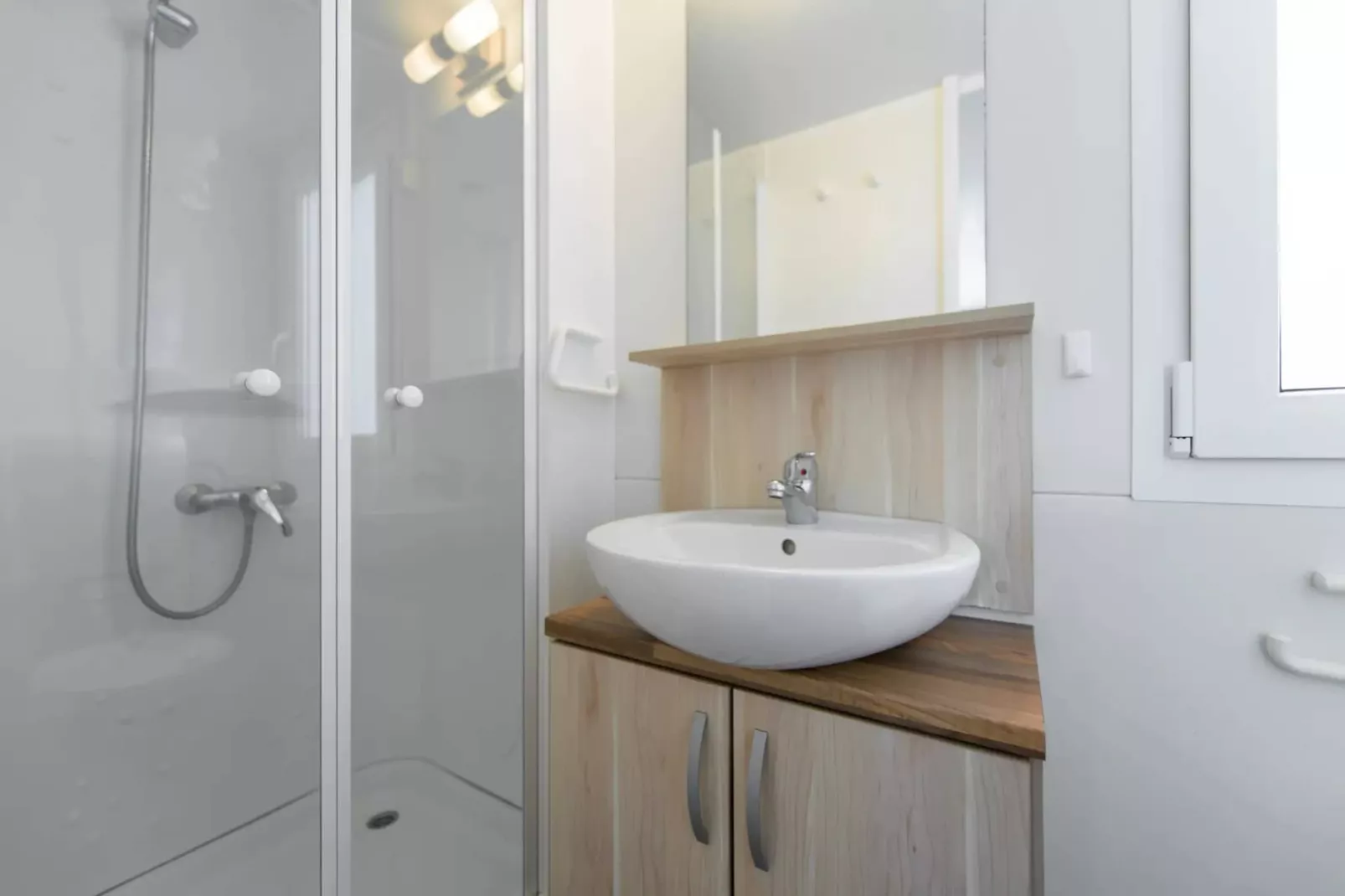 Camping Fontanelle  - Mobile Home Standard Plus - Badkamer