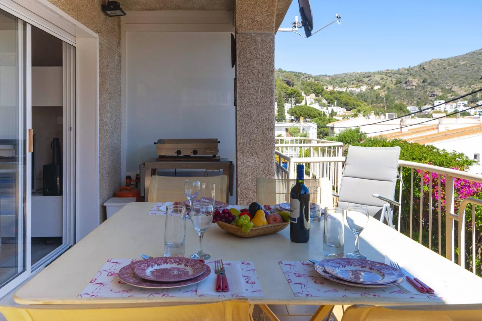 1235 BLAUMARINA con piscina - Terrasbalkon