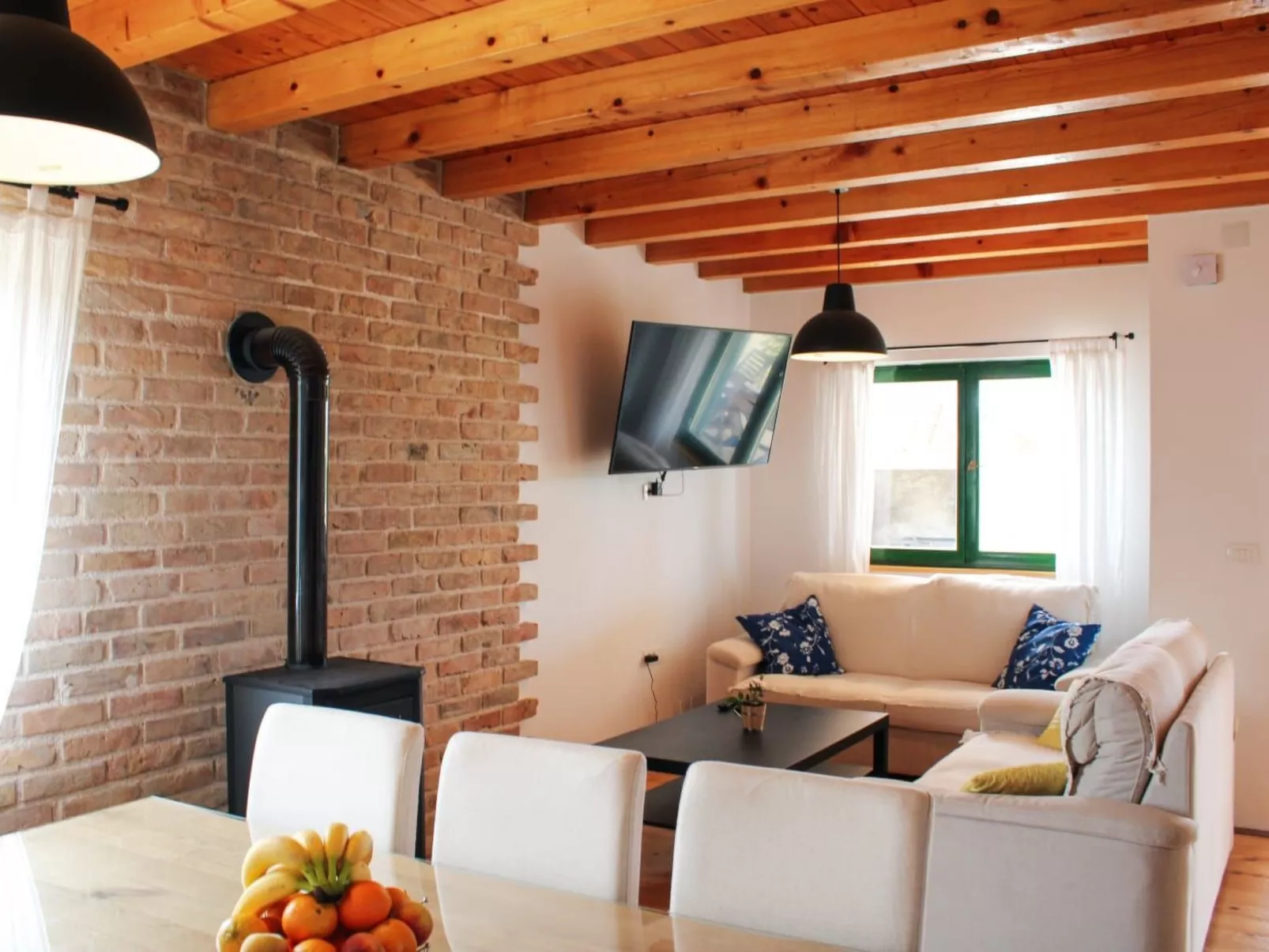 Anwesen "Steinperle mit beheiztem Schwimmbad" - Image-tags.info