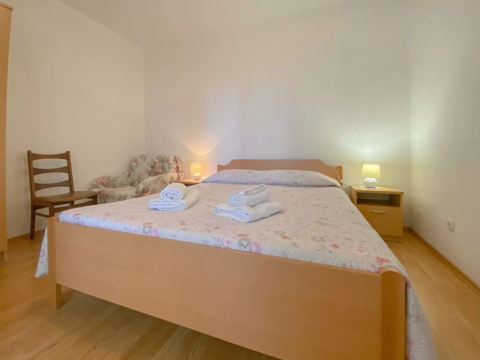 "Elena 2" direkt am Strand - Binnen