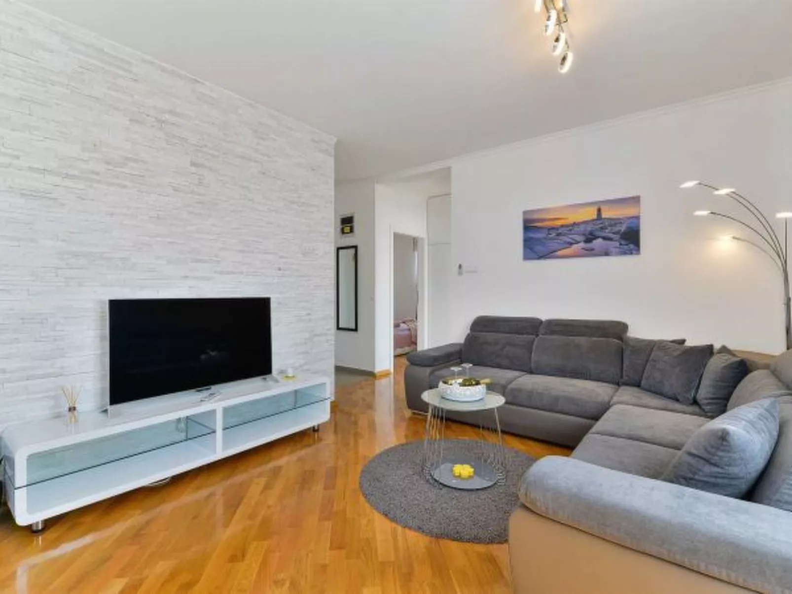 Penthouse Laudato with jacuzzi - Image-tags.info