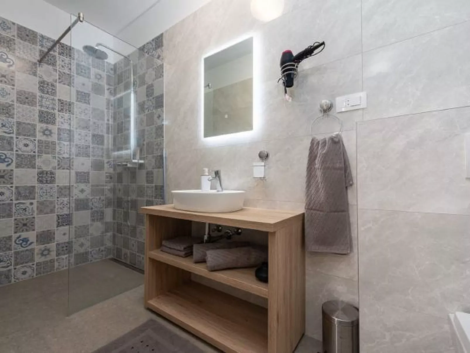 Villa Paloma with heated pool - Image-tags.info