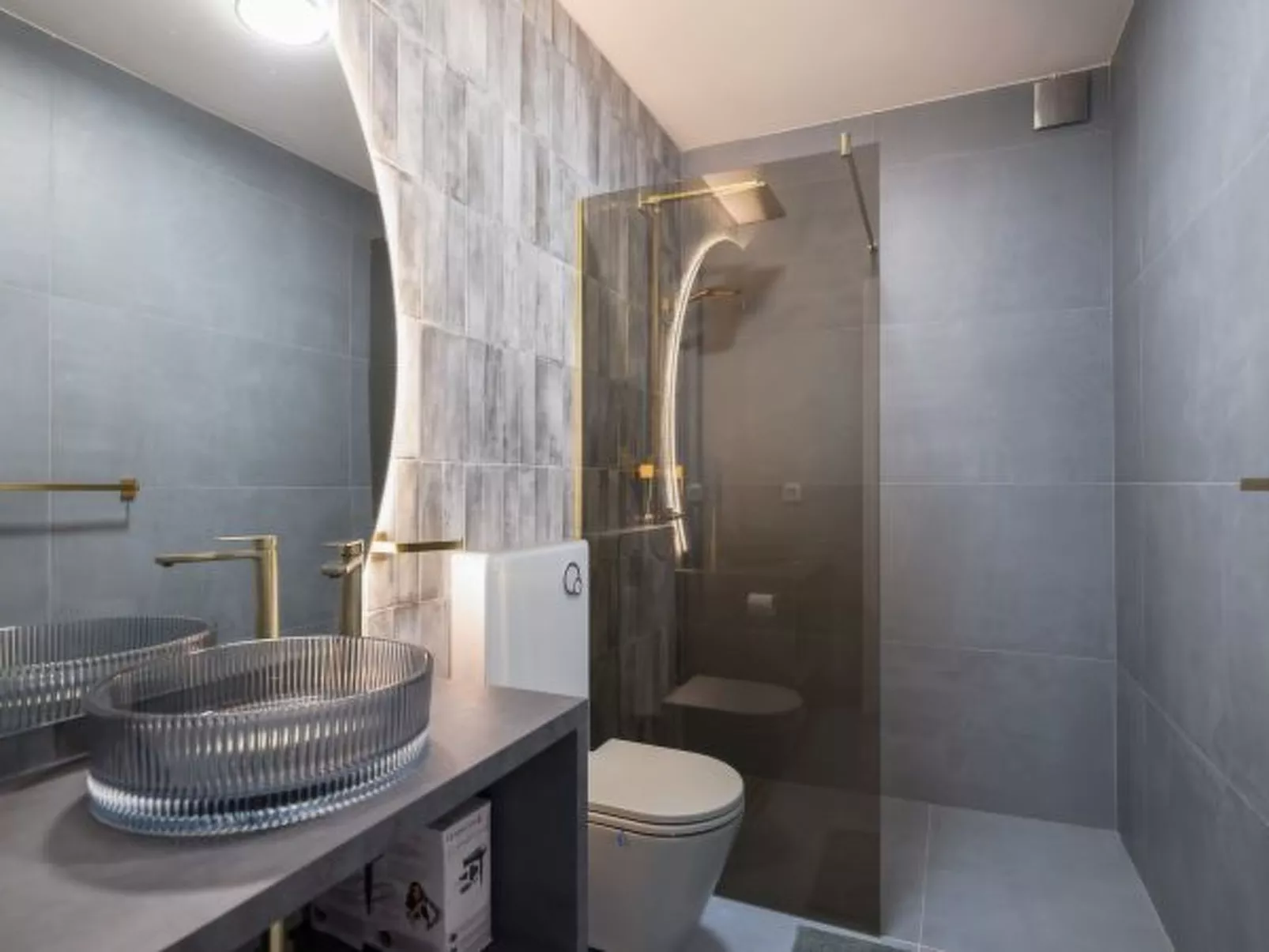 Villa Novue with pool - Image-tags.info