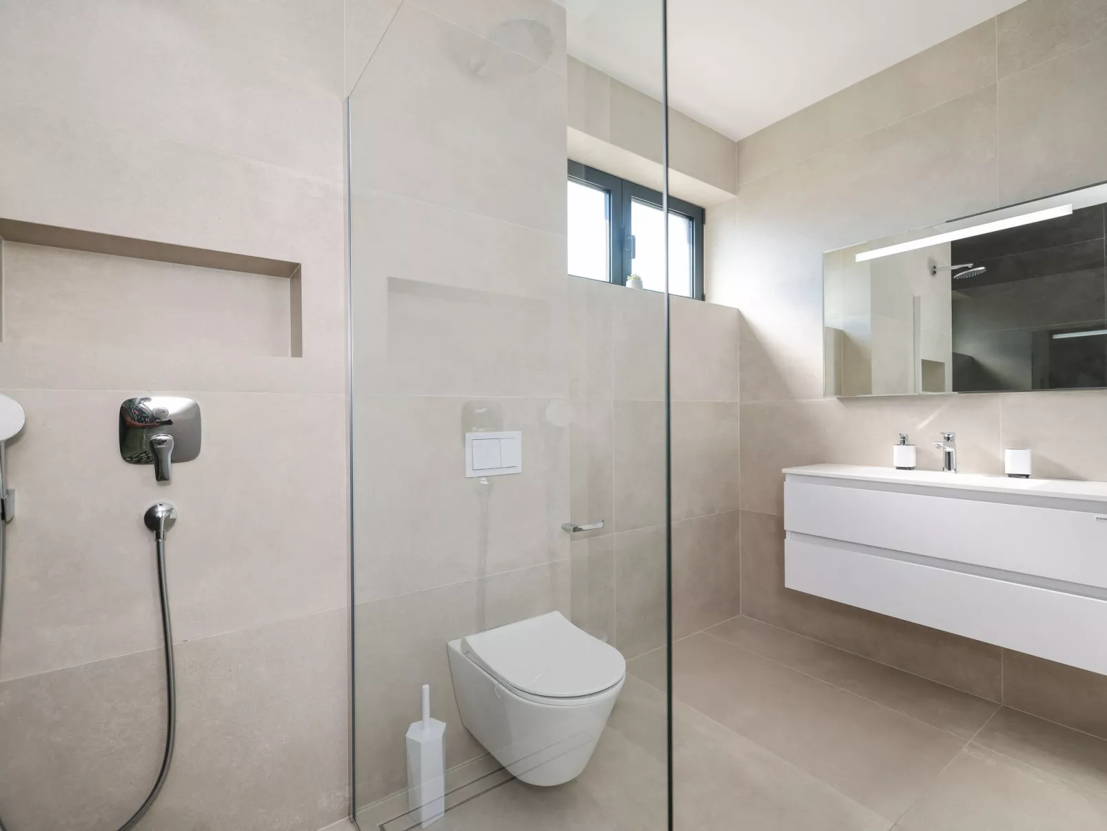 Magic Sky 1 - Binnen