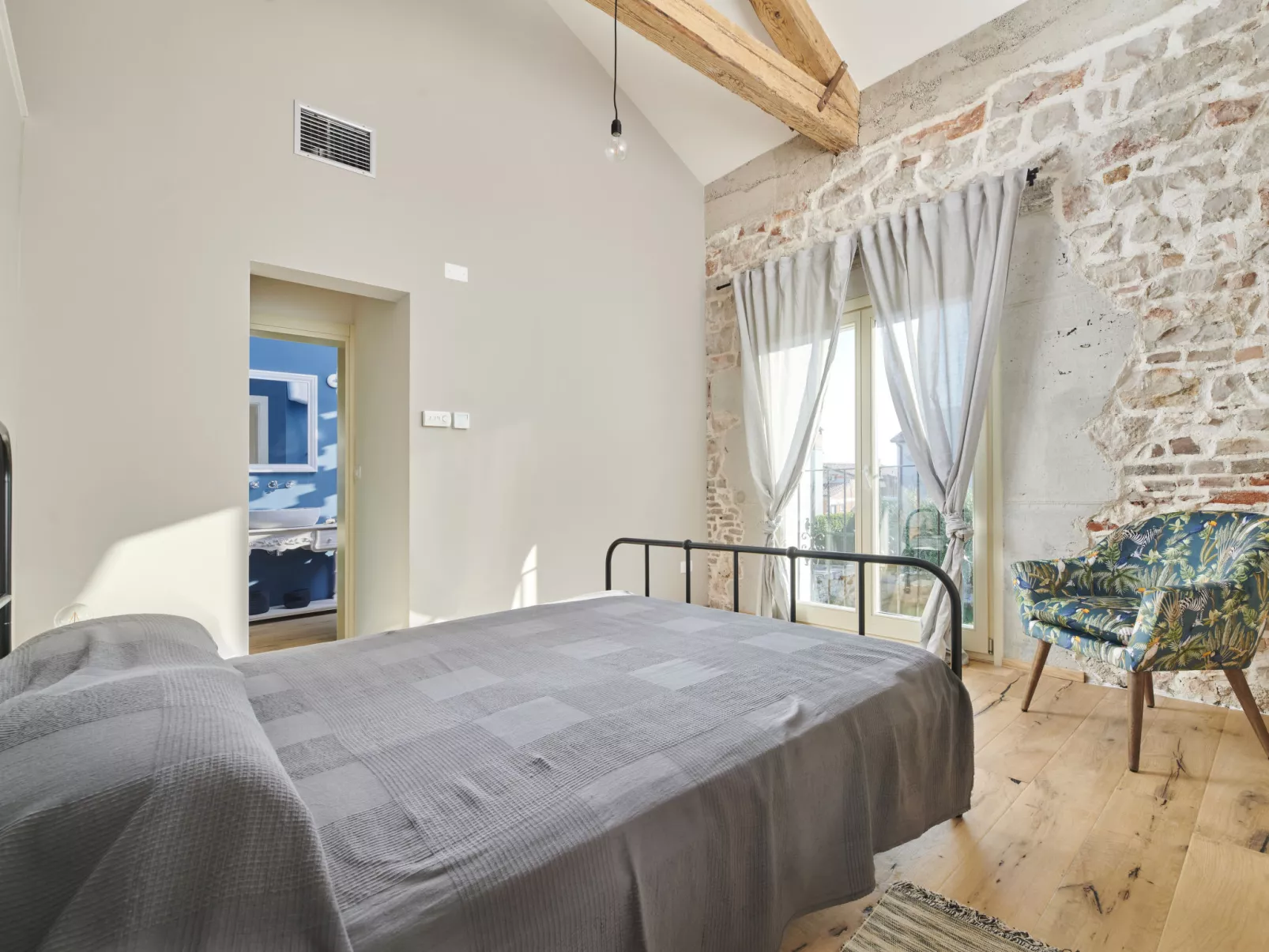 Mediterranea - Binnen