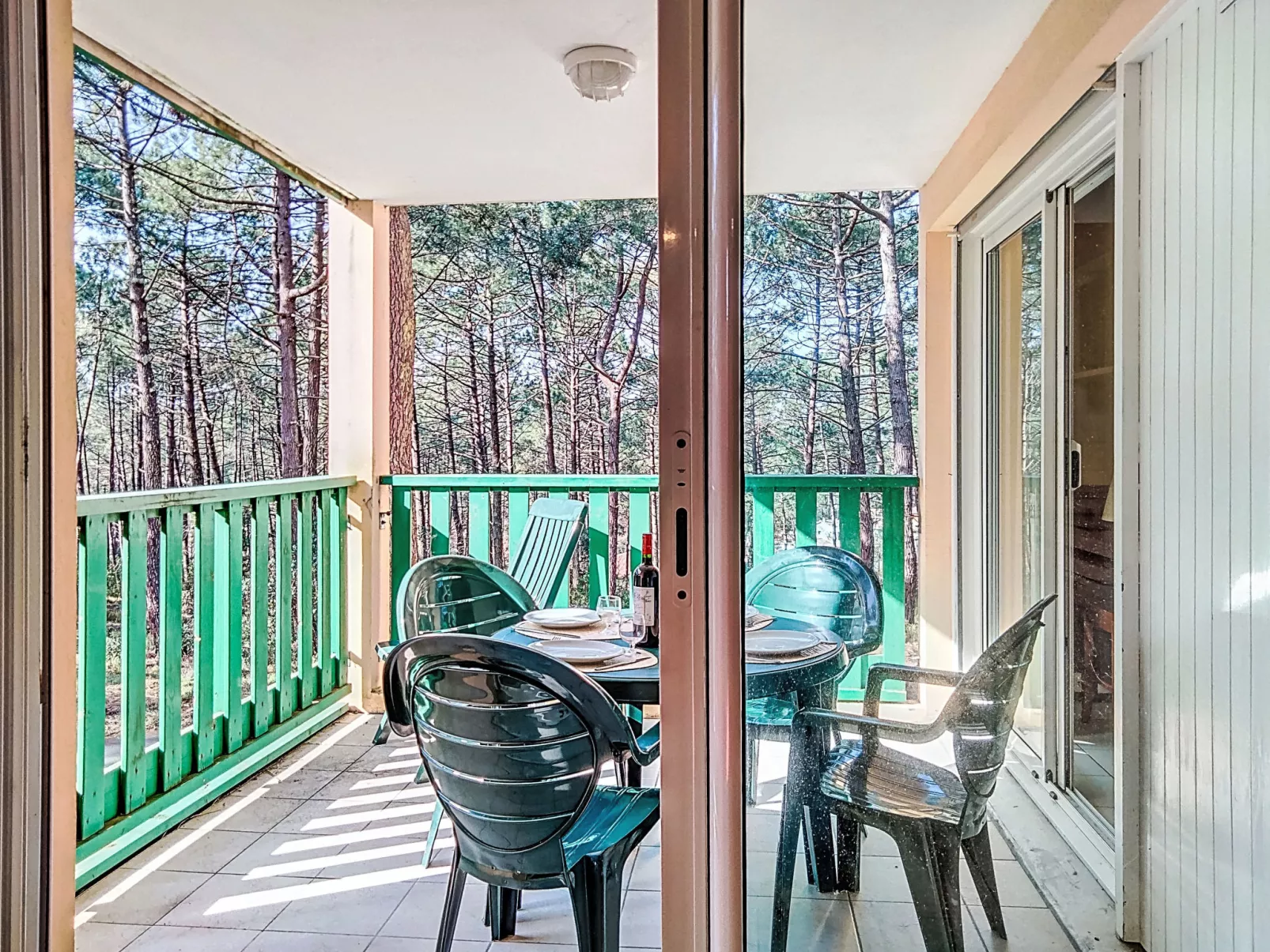 Les Grands Pins - Buiten