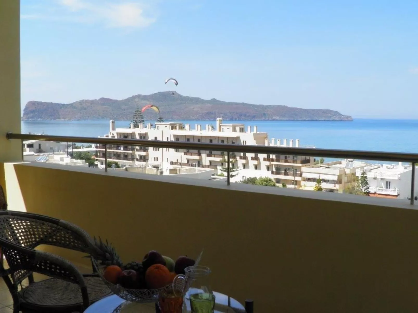 Sehr geräumiges Apartment mit eigenem Pool und Whirlpool - Binnen