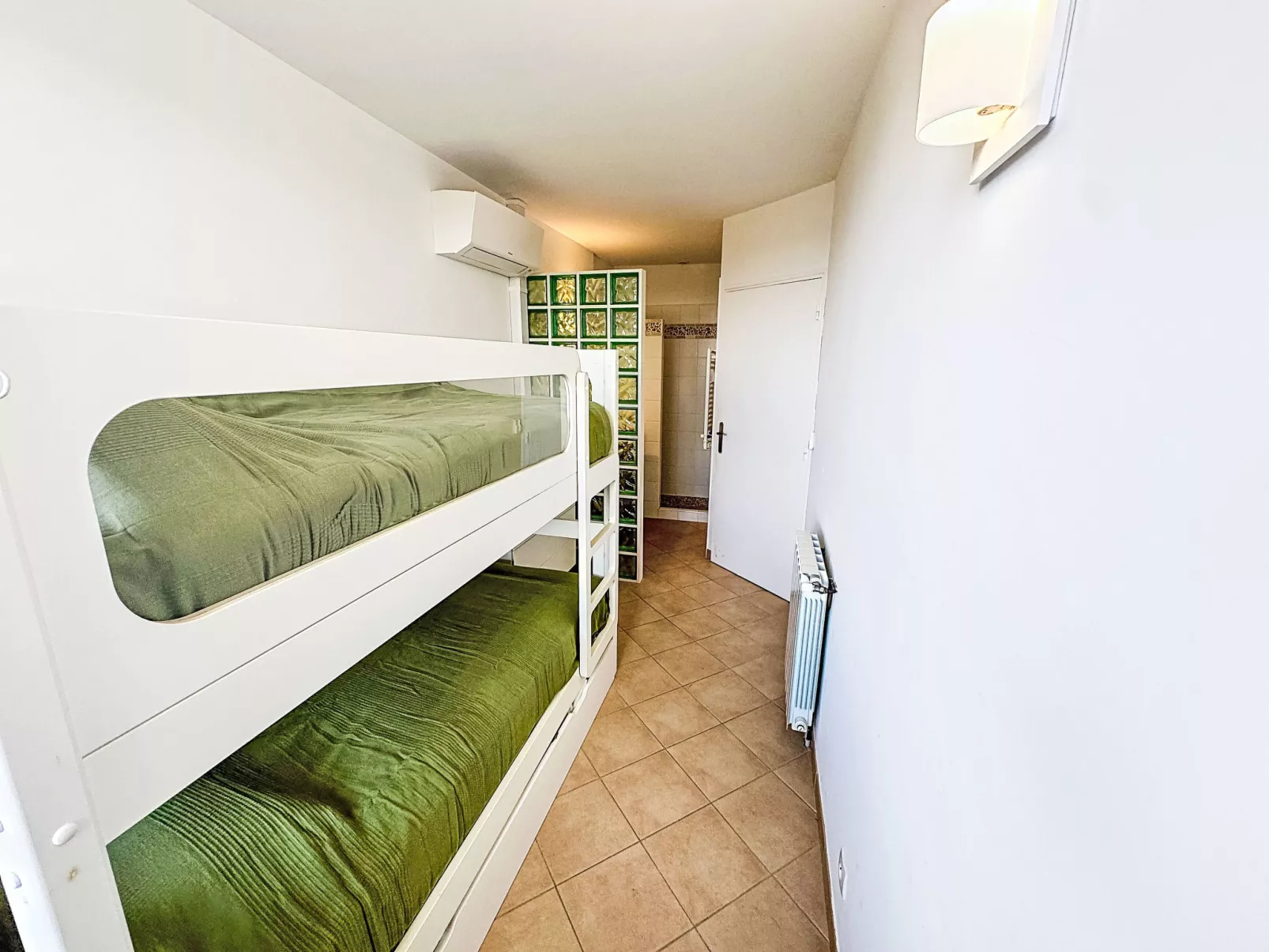 Les Amandiers - Binnen