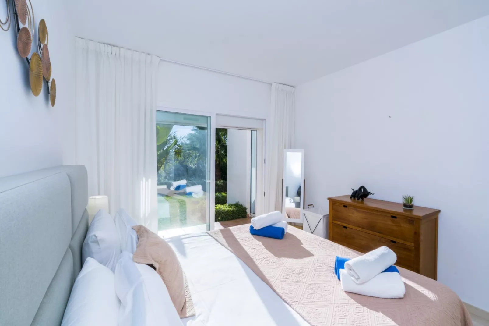 Stylish 2-Bed Apartment | Alcazaba Lagoon (303) - Slaapkamer