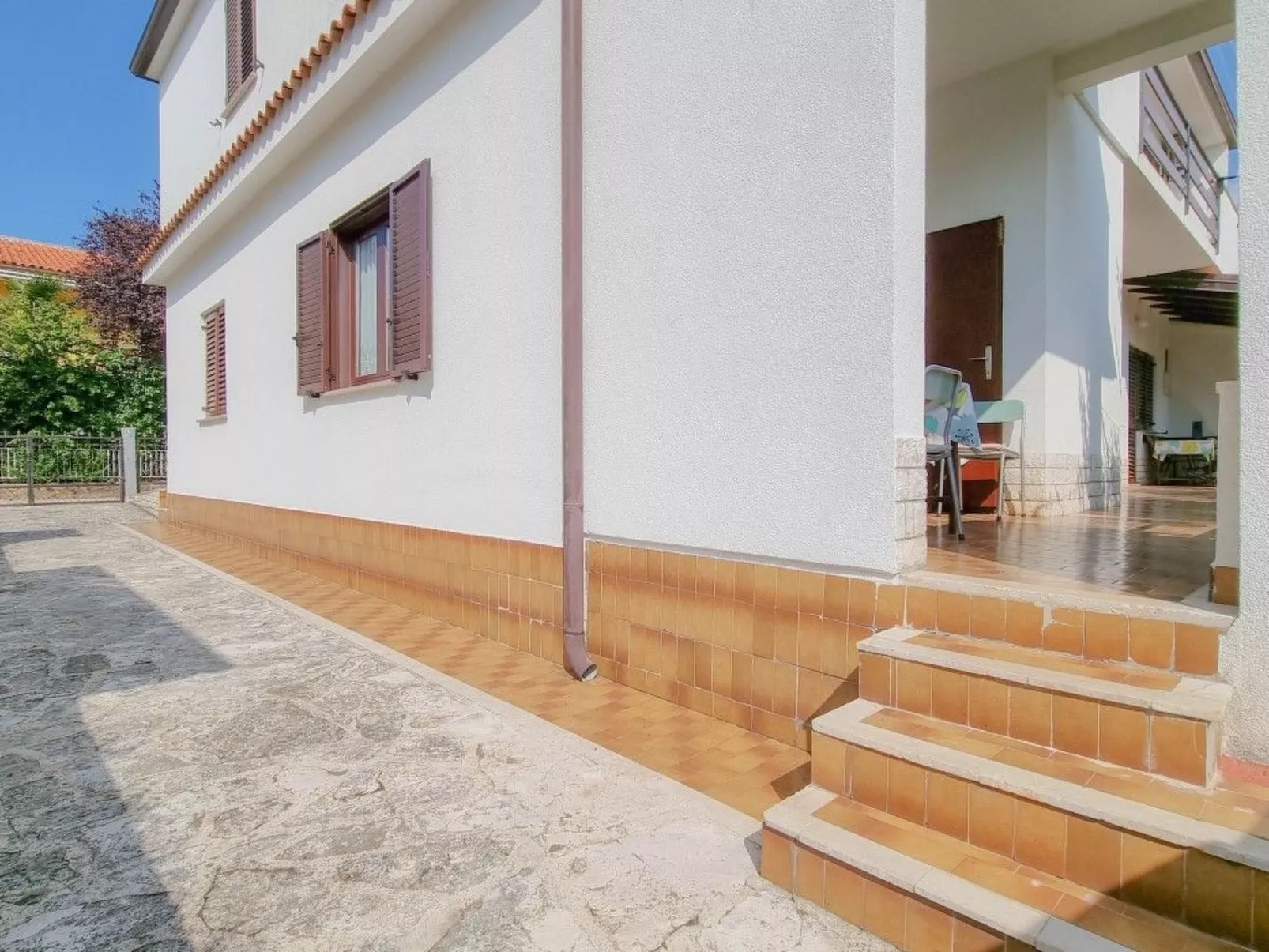 Für 5 Personen ca. 70 m&sup2; in Novigrad, Adriaküste Kroatien (Westküste von I - Buiten