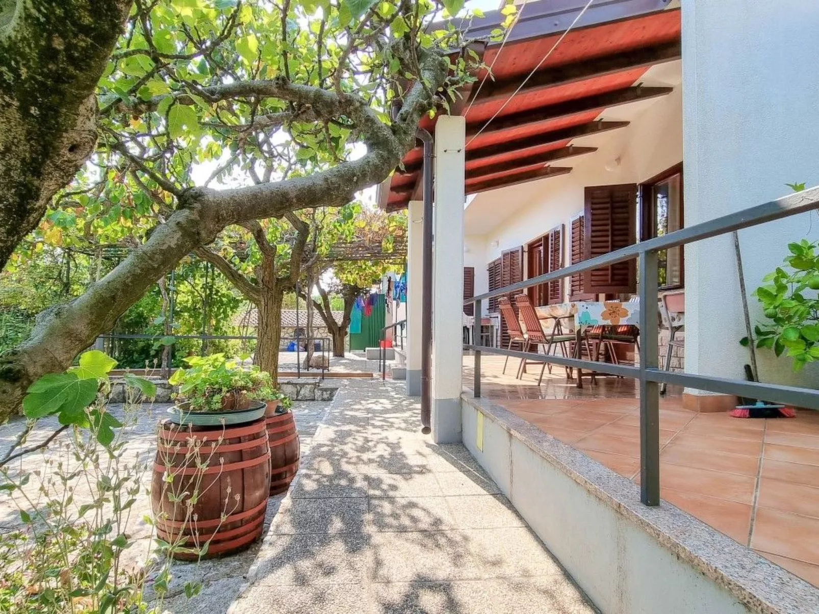 Für 5 Personen ca. 70 m&sup2; in Novigrad, Adriaküste Kroatien (Westküste von I - Buiten