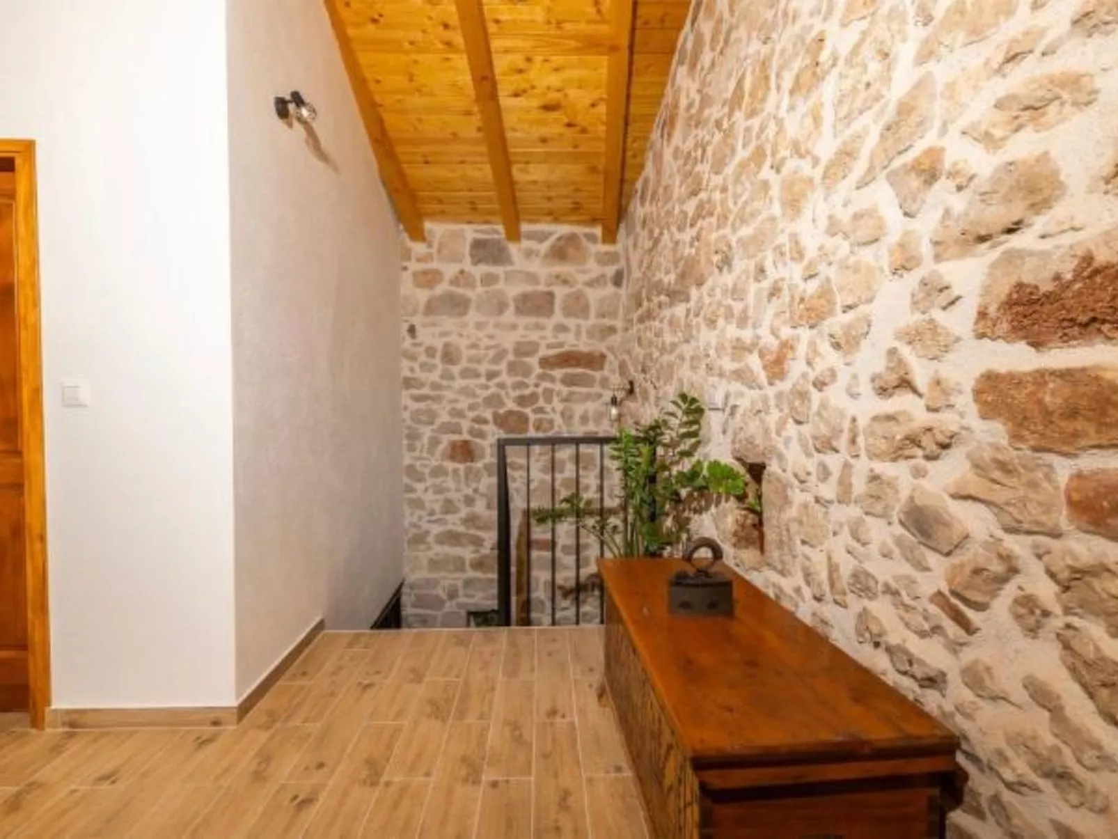 Stone villa Marita with pool - Image-tags.info