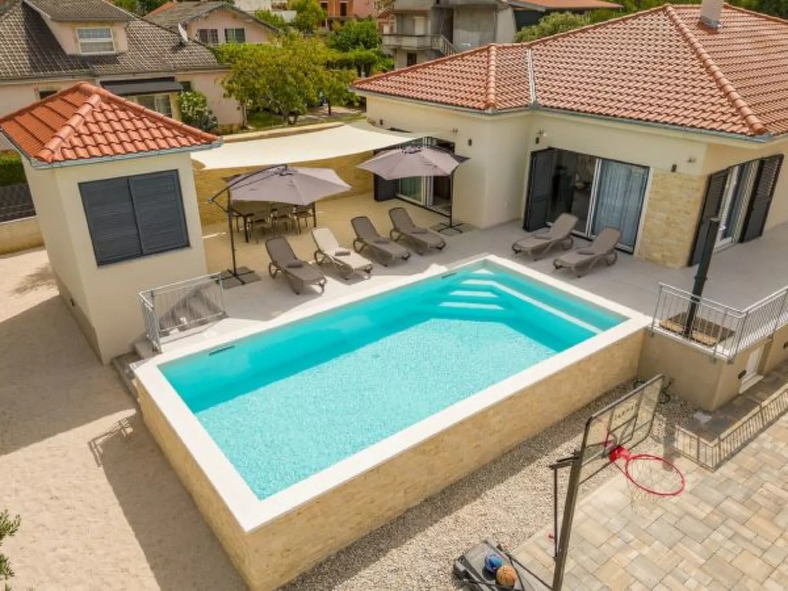 Villa Paloma with heated pool - Image-tags.info