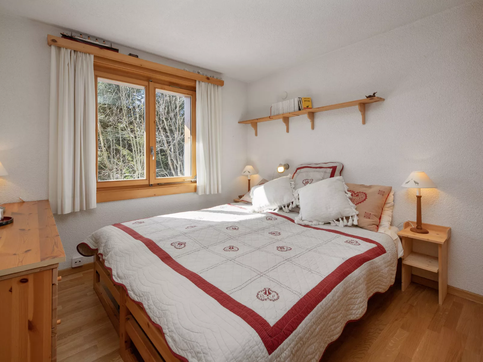 Veni, Vidi, Mansi - Binnen